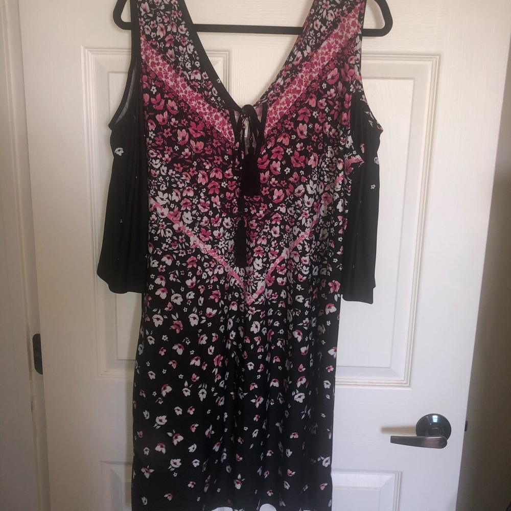 Black and pink cold shoulder dress